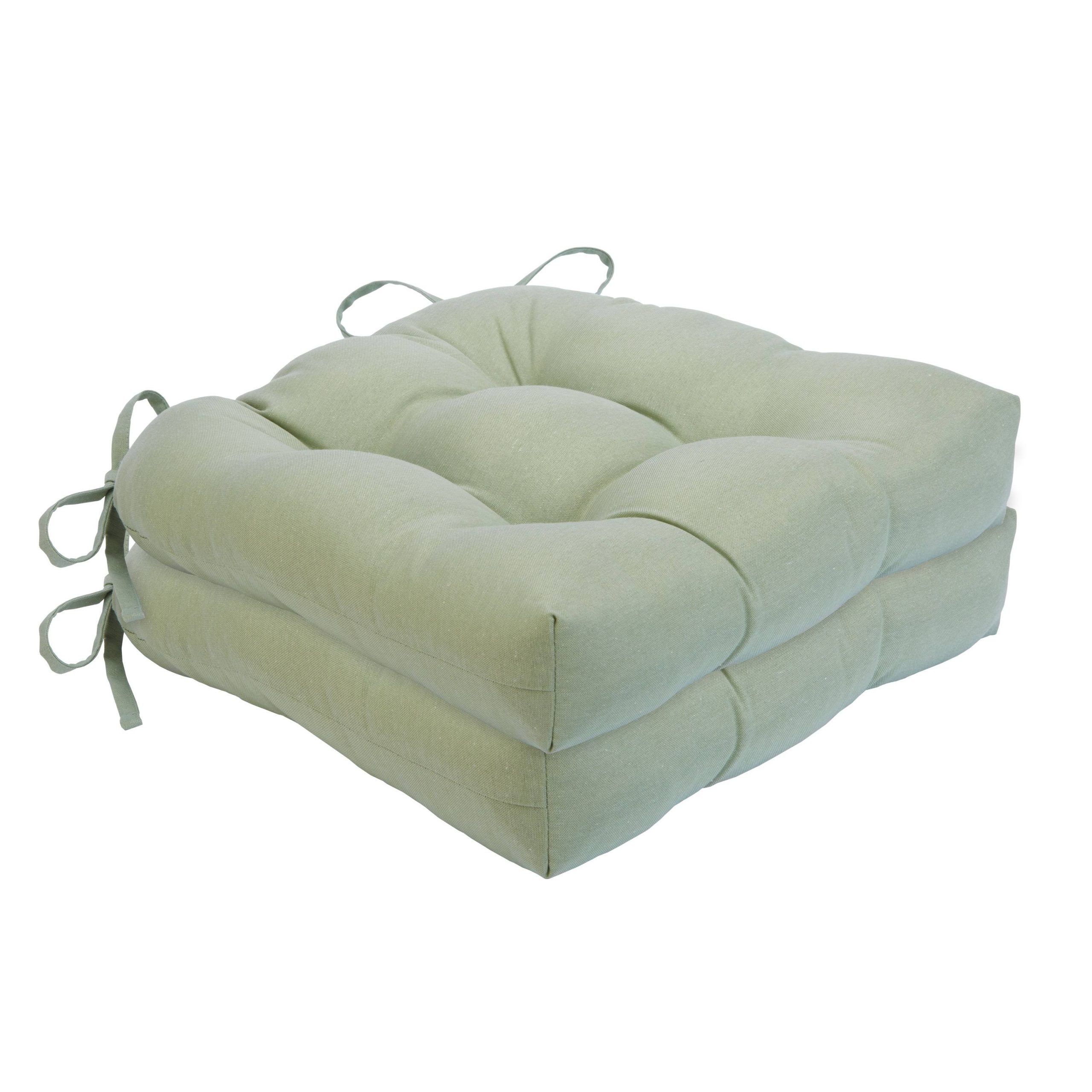 8e6a3131d0a1f3cc927499a47f2b0137ab2b9433242712d124f4267341ed3112.jpg Achim Chase Tufted Chair Seat Cushions - Set of 2 - Apple Green - Image 1