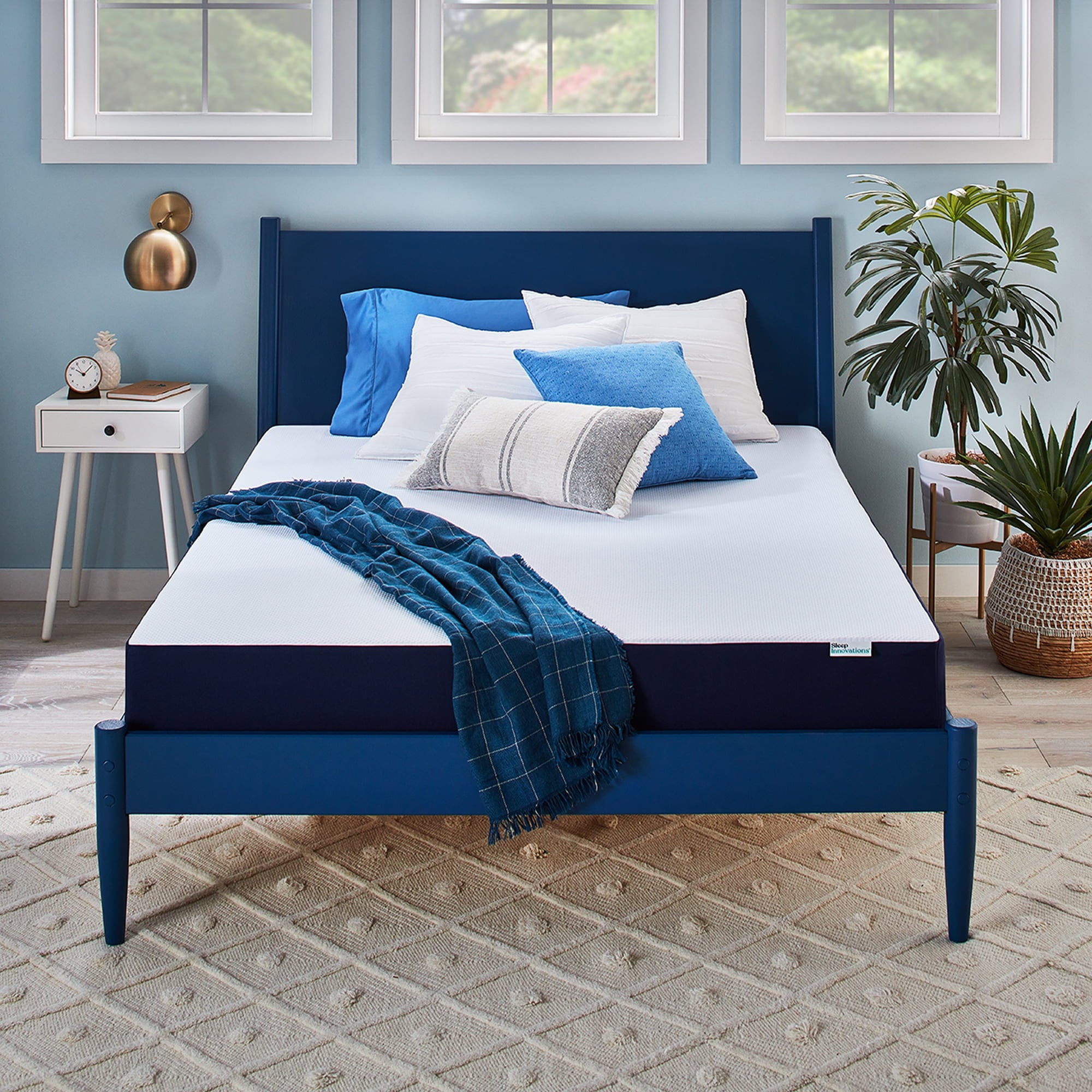 96c1b5803ccd1d2b3c96654593845e3e0ba0b6cc088637a3883b3f4998d842a2.jpg Innovations Marley 10 Cooling Gel Foam Mattress. Queen - Image 1