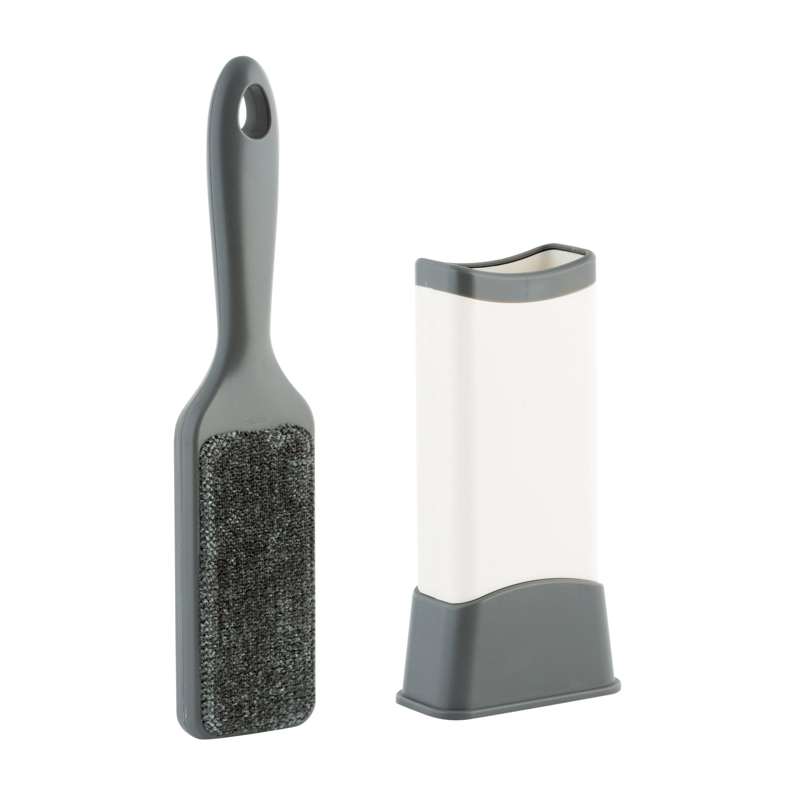 9af4f9e7fa7bff6a196e3cd936f4d8f6bf959a6f7bd7151a85e7caec441d2e7e.jpg Mainstays Lint Remover Brush with Self Cleaning Cover, Grey and White, 10.4 x 3.2 x 1.7 inch, Size: 10.43 inch x 3.15 inch x 1.65 inch - Image 1