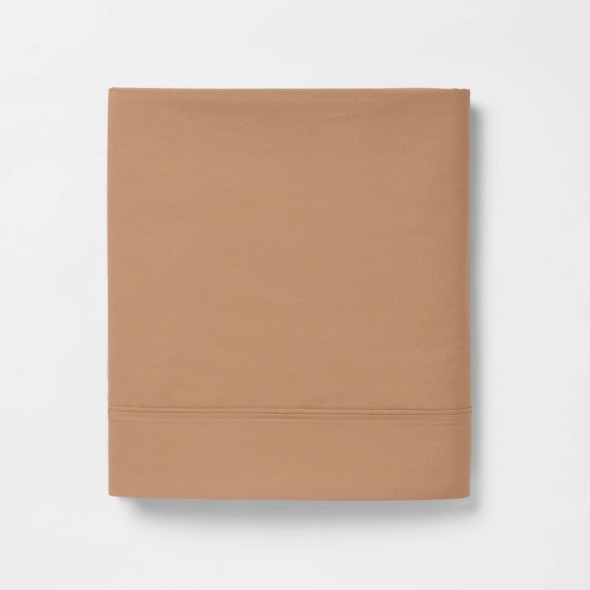 9db17d4bca0a5536bb8954dea20ccbc374f4a39b009b8b49d2822f3878008af7.jpg Threshold Bedding | Threshold 300 Thread Count Ultra Soft King Flat Sheet- Brown | Color: Brown | Size: King | Lakesoundranch's Closet - Image 1
