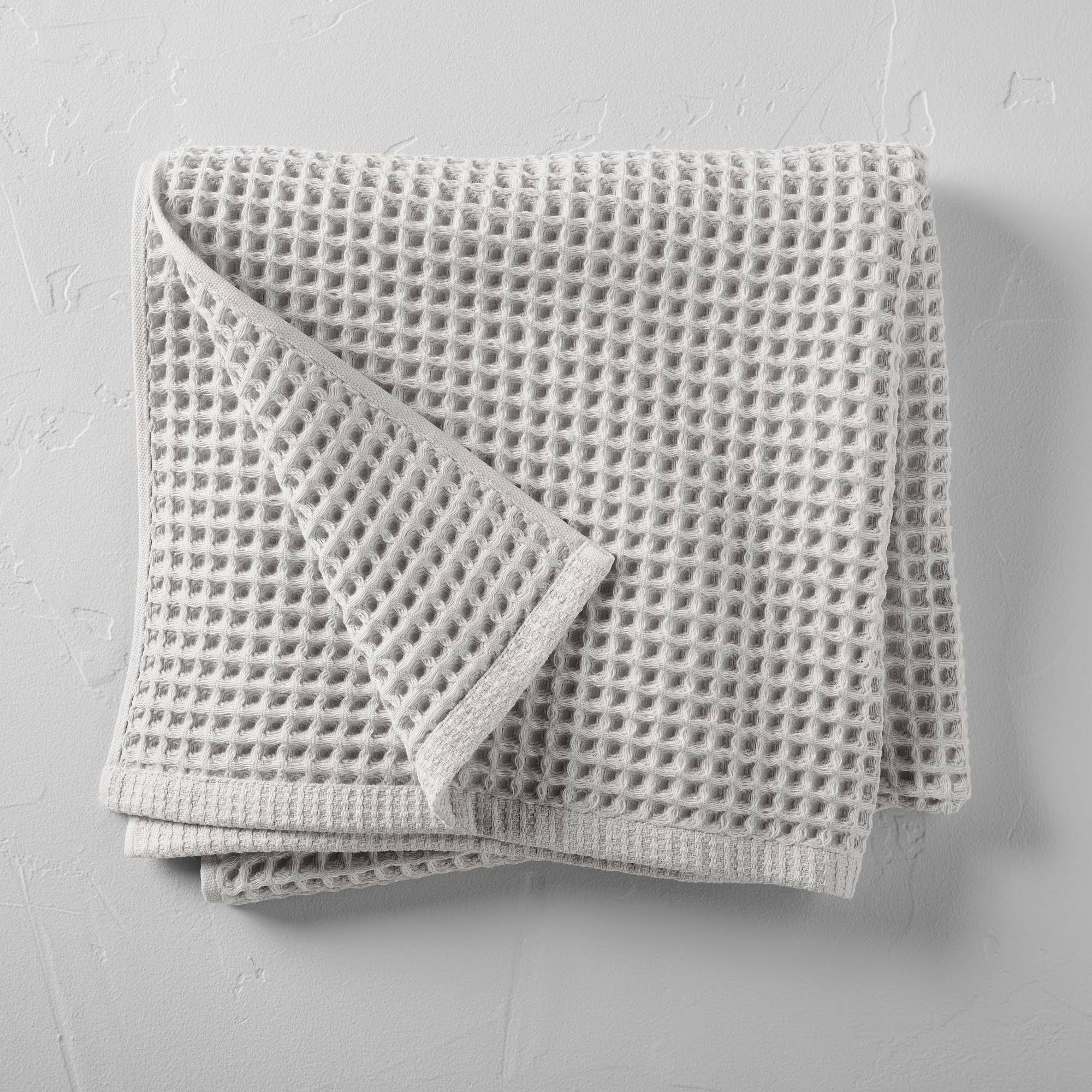 a10e94e393712e4a46167065aab0e74fb710debe8172f5137a058392f884841d.jpg Waffle Bath Towel Gray - Casaluna, Size: One Size - Image 1