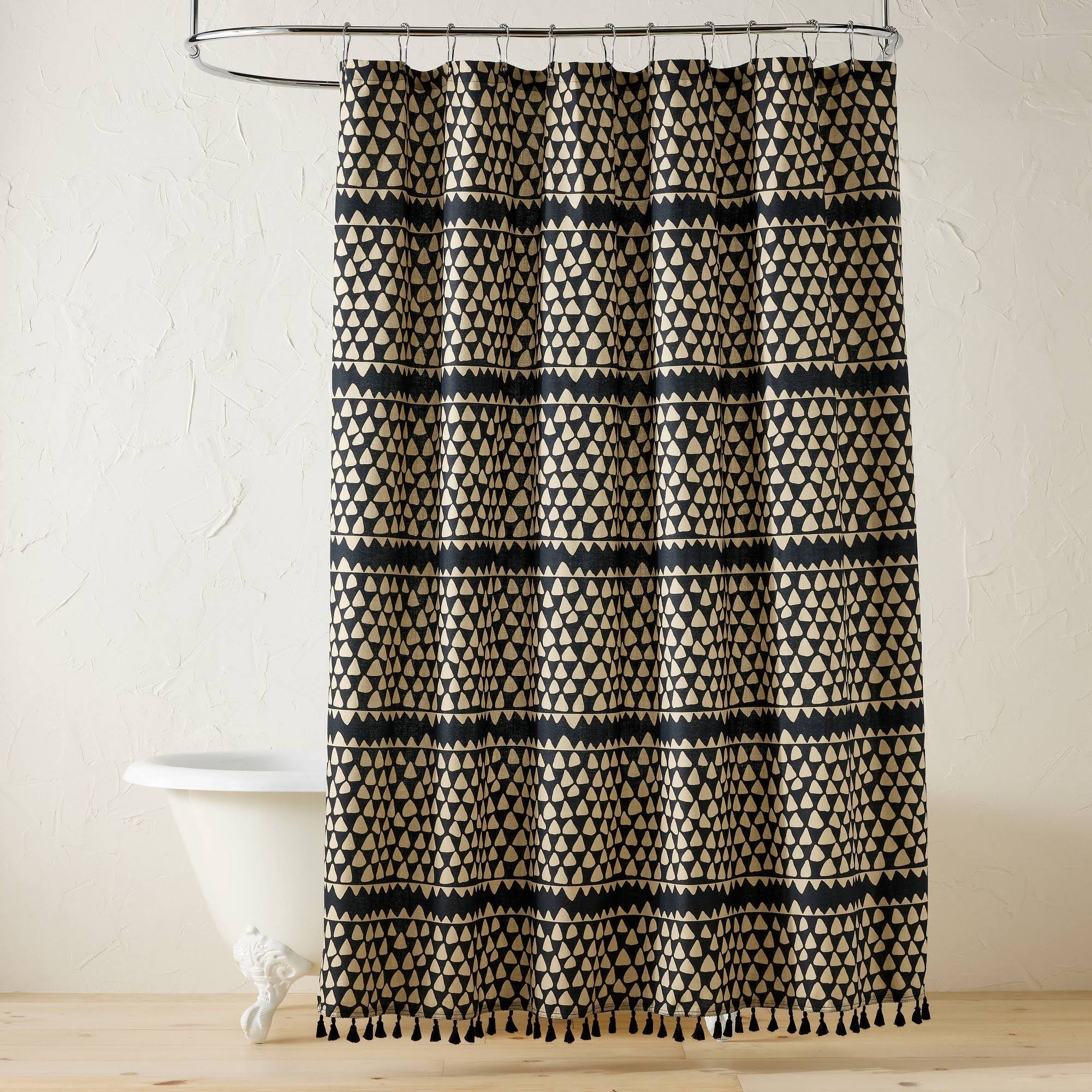 a519faa2fbde539141525ec319a3f22454b52e8f58d99bab2c5bb8f8507b3f69.jpg Chips Shower Curtain - Opalhouse Designed by Jungalow - Image 1