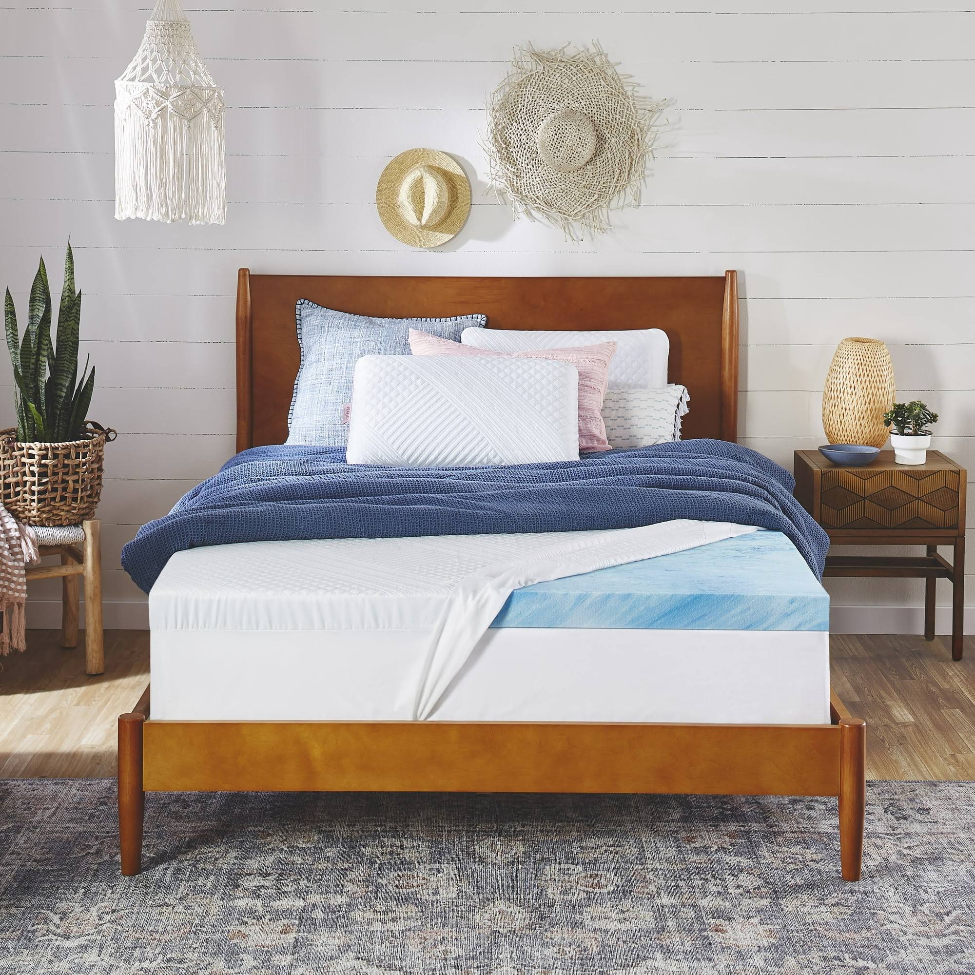 a635c6065992b4d10685b7610c5efd75f28fd64923935f2c5f30e64cac9514c2.jpg Nue by Novaform Queen Mattress Topper | Cooling Gel Memory Foam | 3" - Image 1