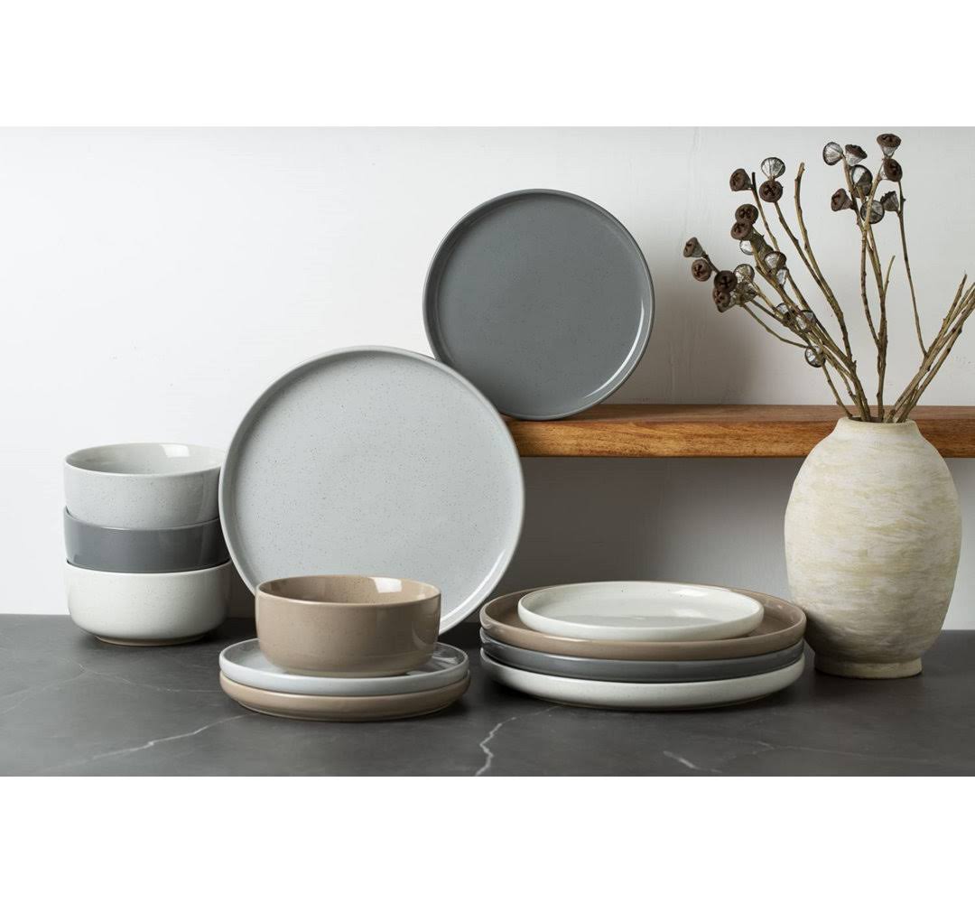 a8d1c3da937ade641f54e119294e8bf0dd9a1ac261860316a59b8c95bd43182f-1.jpg Rangou 12 Piece Dinnerware Set - Service for 4 Color: Multicolor - Image 1
