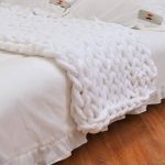 Chunky Knit Blanket Throw 40"�G40", Hand Knitted Warm Chenille Throw Blanket, Home Decor Soft Thick Yarn Cable Knit Blanket, Soft Breathable Fleece
