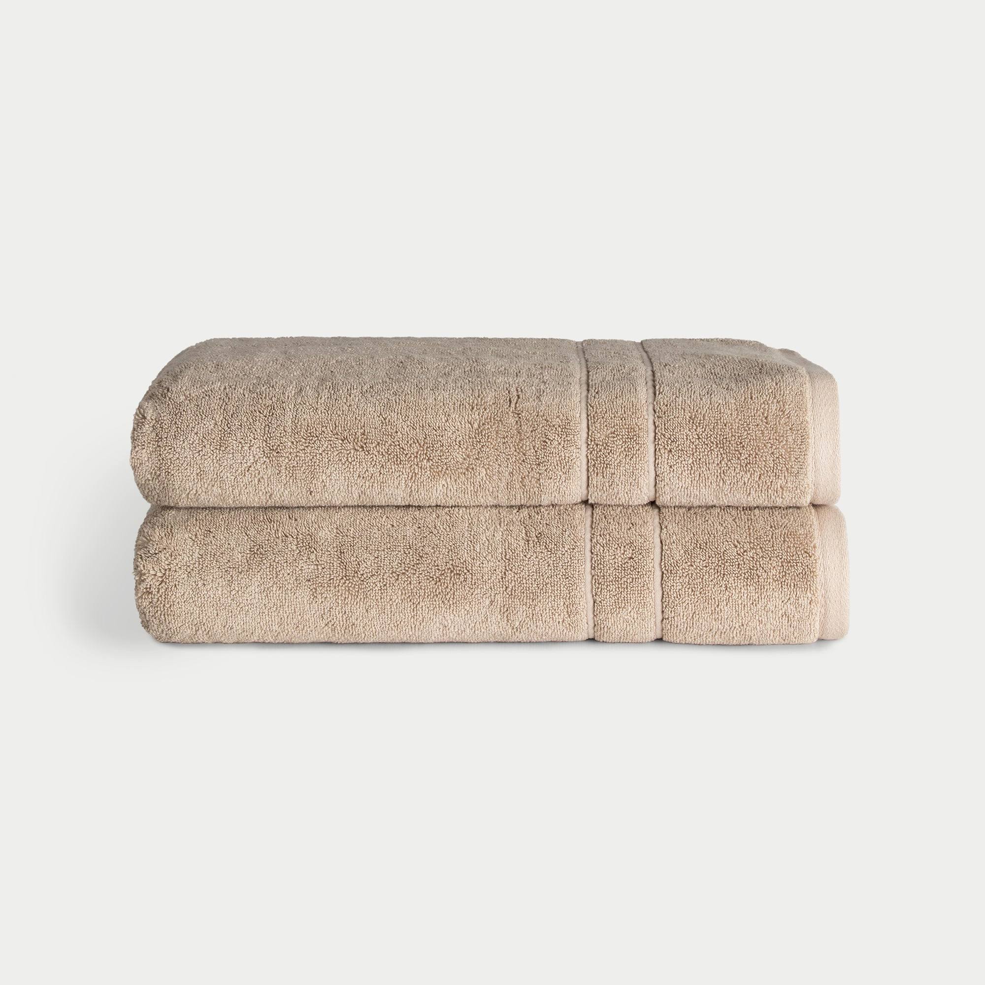 b6c43fb021dcfba5331ad229e1f03a124acda1eabf0ab32a125becc0dfe887e8.jpg Cozy Earth Premium Plush Bath Towels - Sand - Image 1