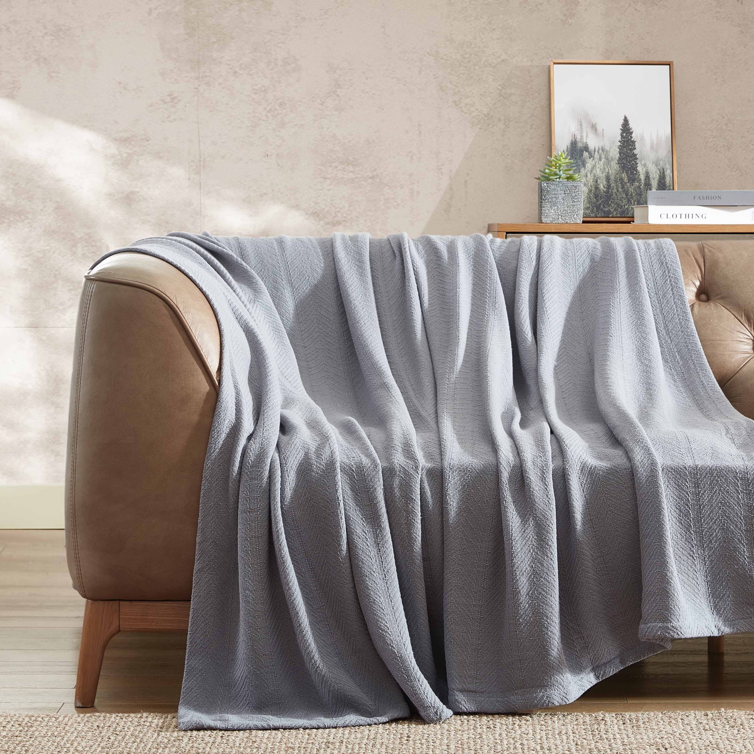 b9e076a28e909db4e51a8dee9c6f4193e7c71d1fe25d83c18206ddcff4a79cf6.jpg Eddie Bauer Herringbone Chrome Cotton Blanket, Full/Queen - Image 1