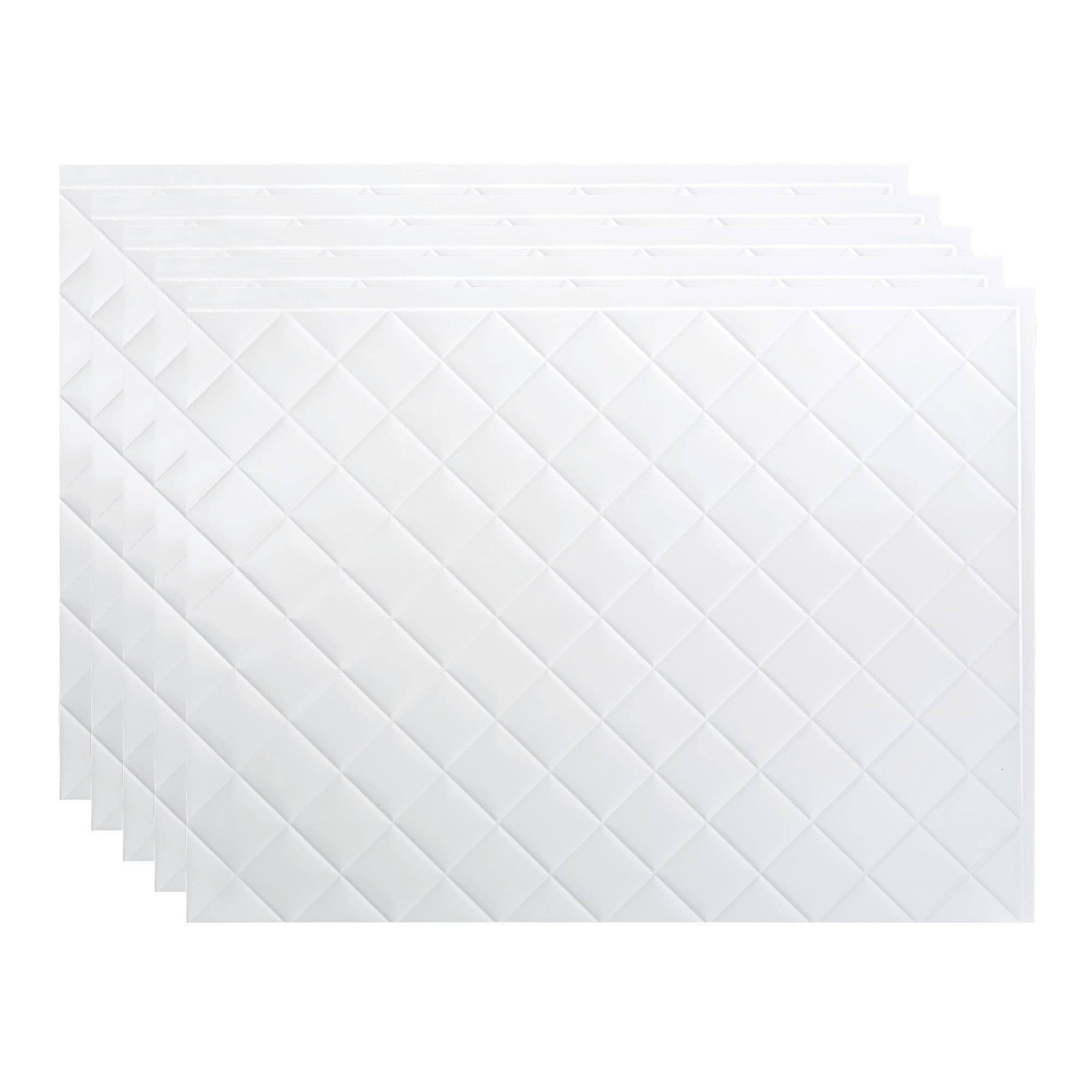 ba1a12152becbf1c66c1e1b43801ee25865a0242812b5db56672172ece68f174.jpg Fasade 18in x 24in Quilted Gloss White Backsplash Panel (5 Pack) - Image 1