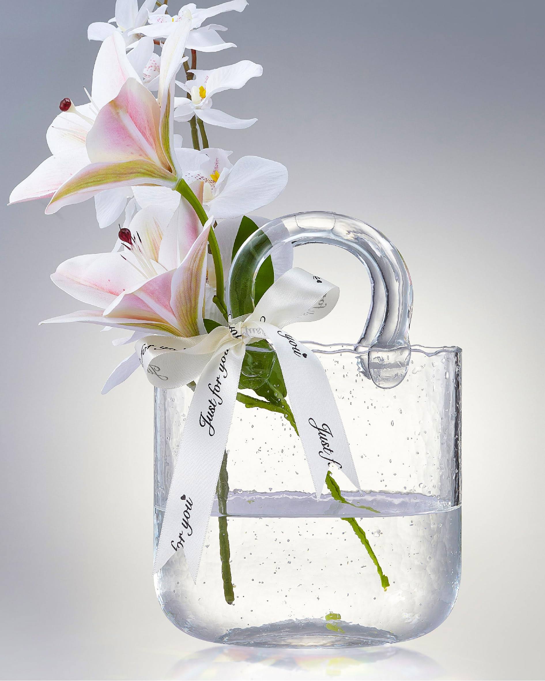bf5d52689248d825c778d5834e8257af5f681446238d6058c9599a90cae13315.jpg lei-jg Glass Bag Vase, Purse Vase with Fish Bowl, Handbag Shape Flower Vase - for Home Dcor, enterpiece, Events, Office, Garden, Wed - Image 1