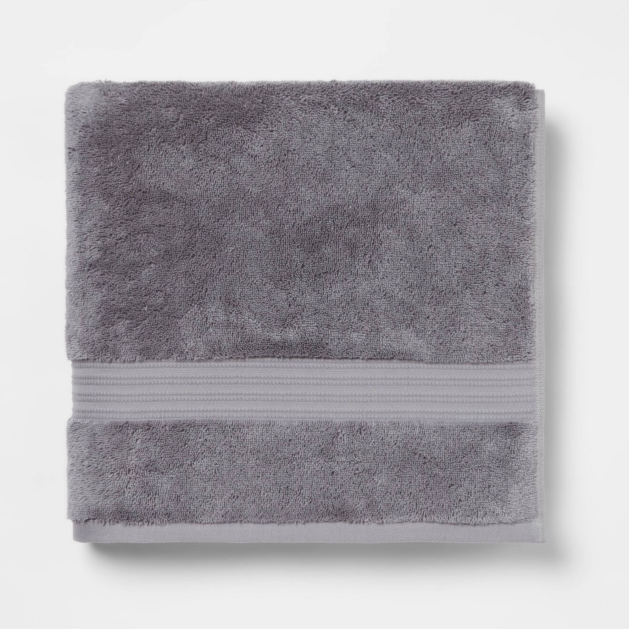 bfcb03aa617b8bdc600ede2ba5bdb5c1423934acb532920ac2c356c8ac615f20.jpg Threshold Antimicrobial Bath Towel Gray - Total Fresh - Image 1