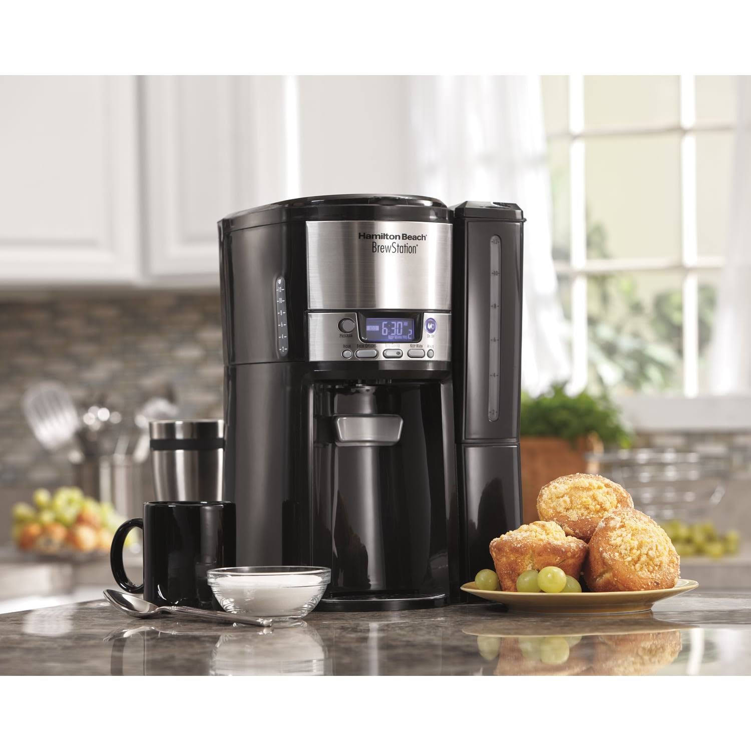 c0fd265183f7718ff9b3ae74c46dd19b65204ada1041392cd5cdb7779facada3.jpg Hamilton Beach 12 Cup BrewStation Dispensing Coffee Maker - Image 1