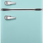 Insignia - 3.1 Cu. ft. Retro Mini Fridge with Top Freezer - Cool Mint