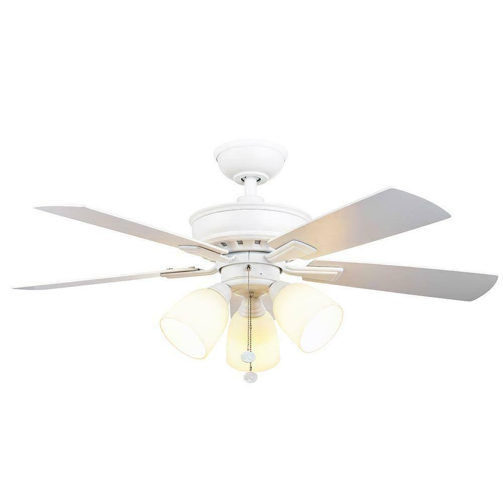c146f04c46ea93fbef90bfff38a4089ecee8ee8855ce8df5ea54373ed647049a.jpg Hampton Bay 68142 Vaurgas 44 in. LED Matte White Ceiling Fan - Image 1