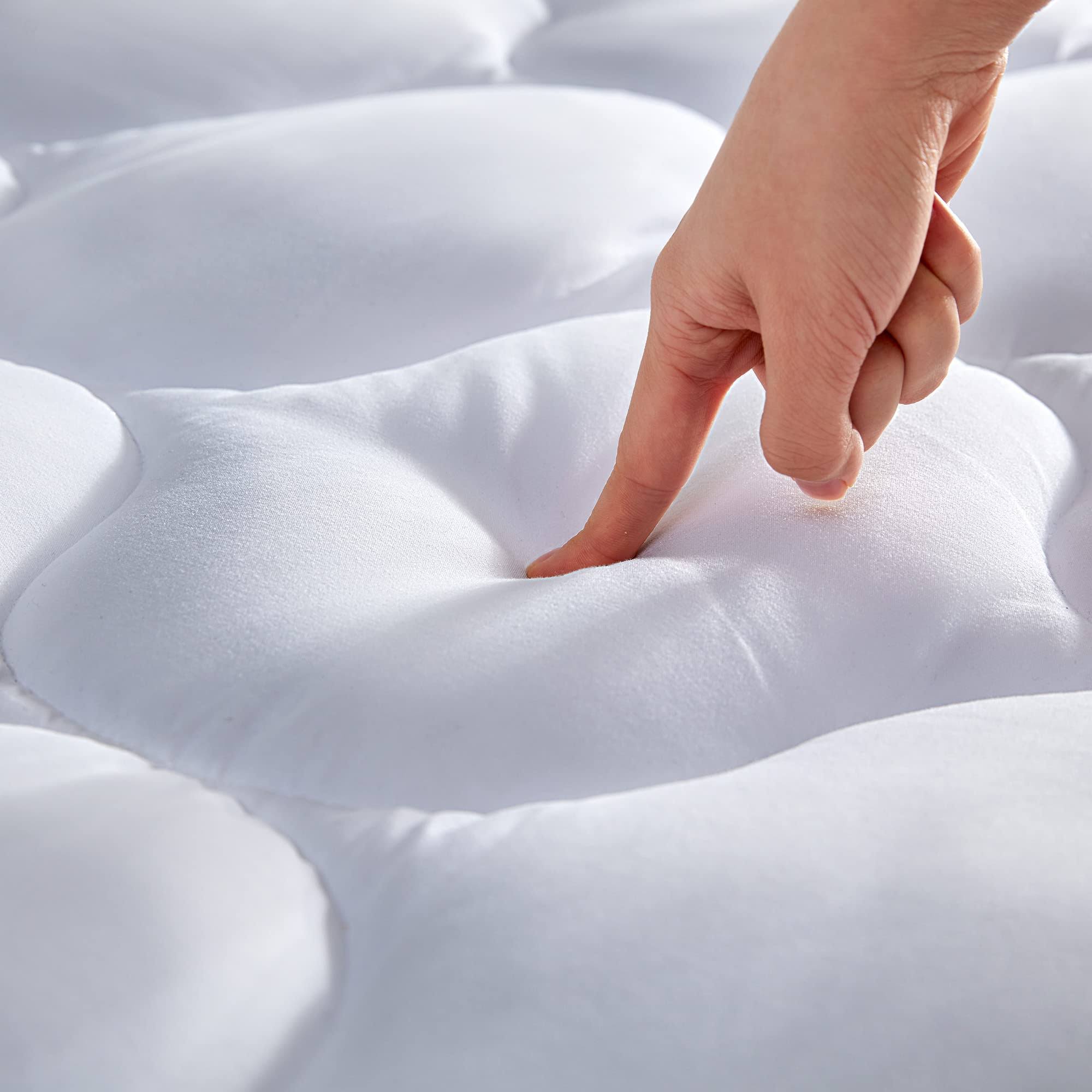 c2af6c1bea6574448678fa7c391e1f2918fc0045eb9faa2f102280d52c2f0945.jpg Sleep Zone Quilted Fitted Twin Mattress Pad Cover - Soft Fluffy Pillow Top Bed Mattress Topper Deep Pocket 8-21 inch - Image 1