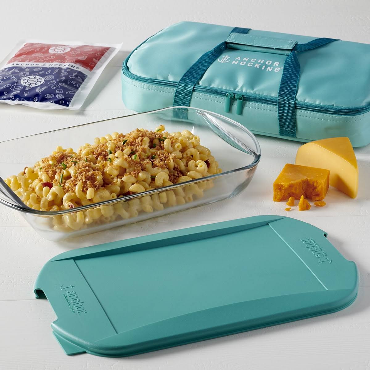 cc85ae2d8d32737576ea05b0d5abecd327ec934e10ef12d843137f26c1366566.jpg Anchor Hocking 3 Quart Glass Baking Dish with Lid and Insulated Carrier, Size: Multipack - Image 1