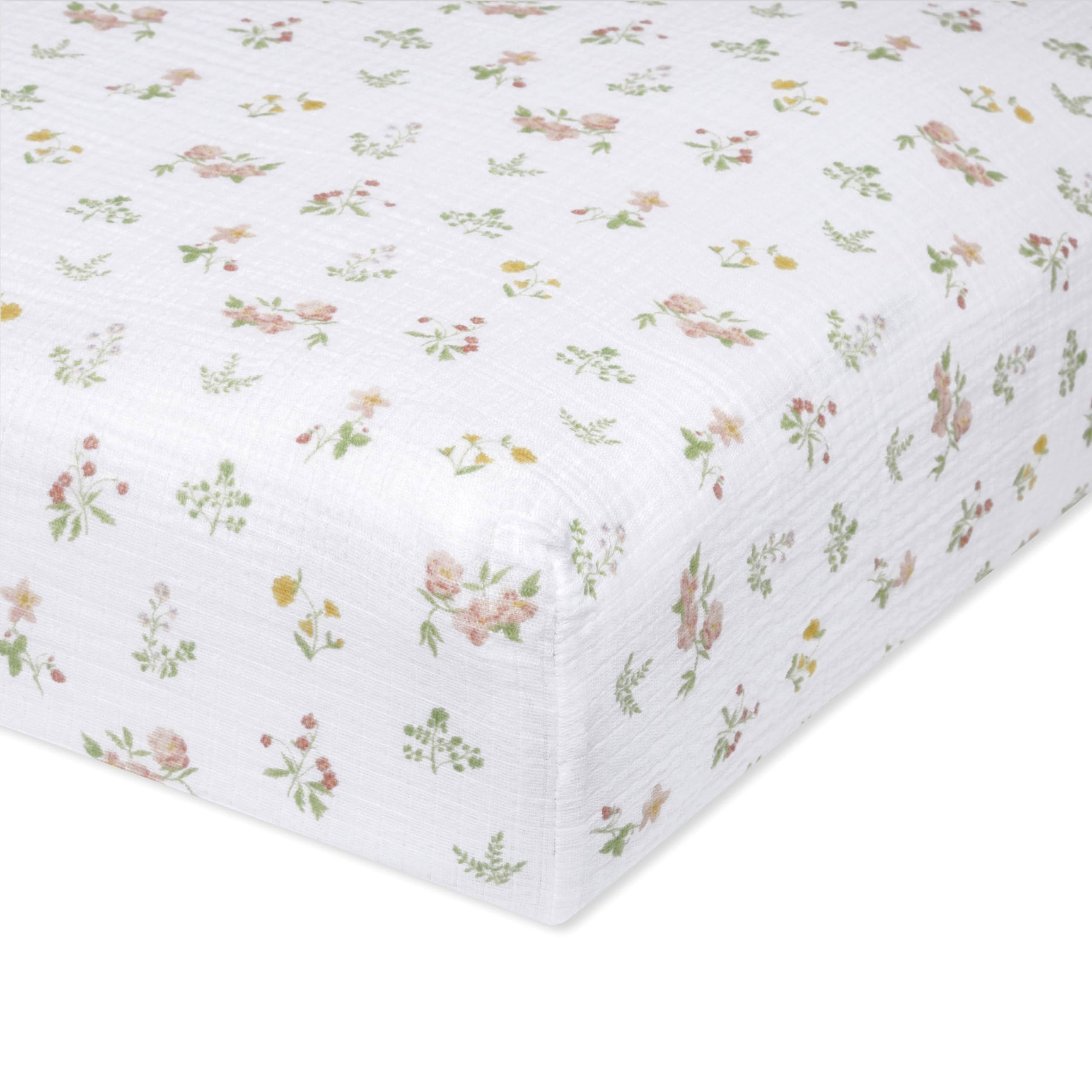ce455888f9bf028d0246ab1c5ae193d7a612e177f80c7b71cde2f0ddca2f86fe.jpg Aden + Anais Essentials Cotton Muslin Crib Sheet in Country Floral - Image 1