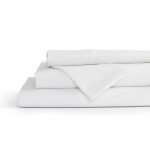 Linen Home 100% Cotton Percale Sheets Queen size, White, Deep Pocket, 4 Piece - 1 Flat, 1 Deep Pocket Fitted Sheet and 2 Pillowcases, Crisp