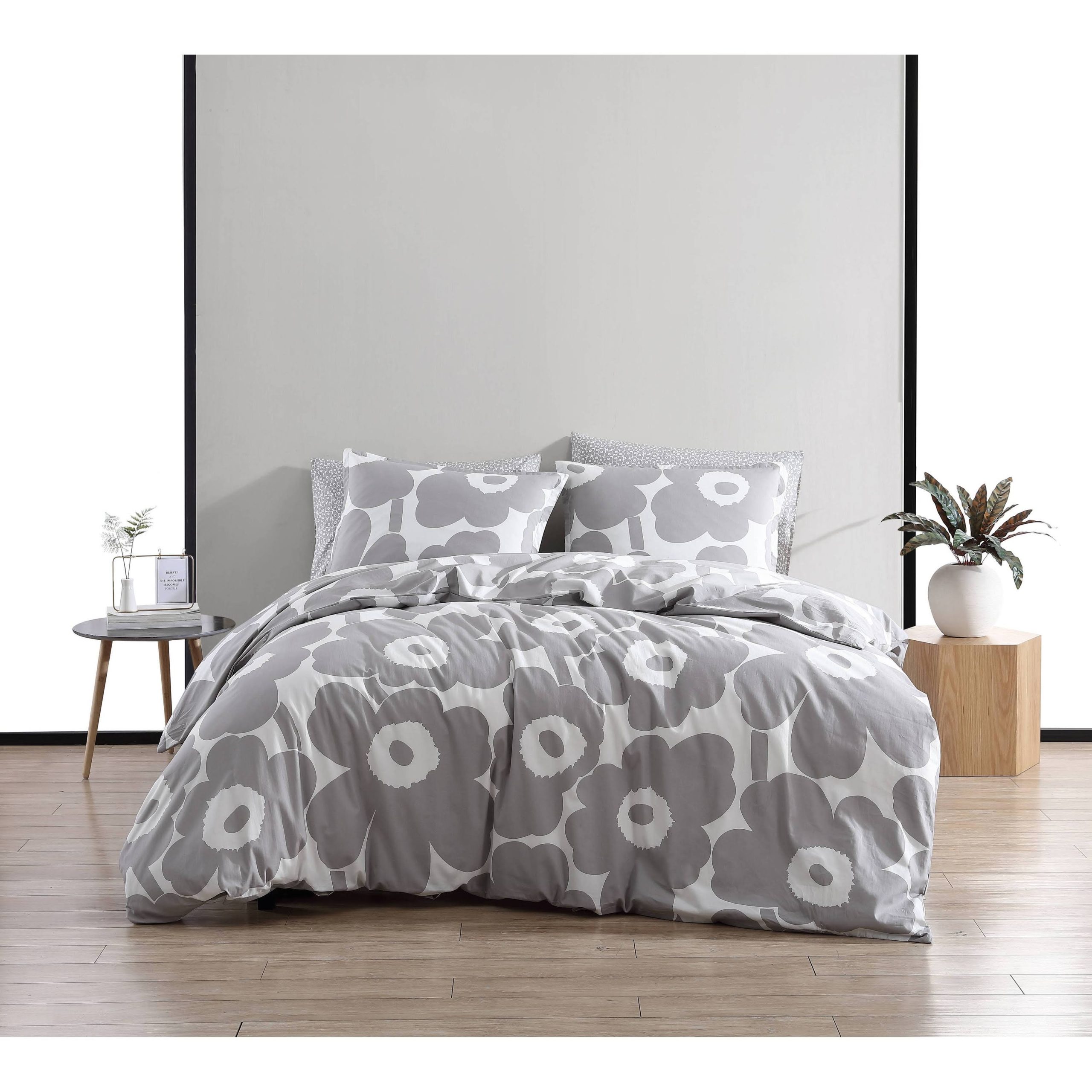 d1f6fa9cd83496c678bb4c126889ec2fbb167b385e1b7b899eb114833388acf0.jpg Marimekko Unikko Grey Full / Queen Duvet Cover Set - Image 1