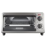 Black & Decker TO1322SBD 4-Slice Toaster Oven