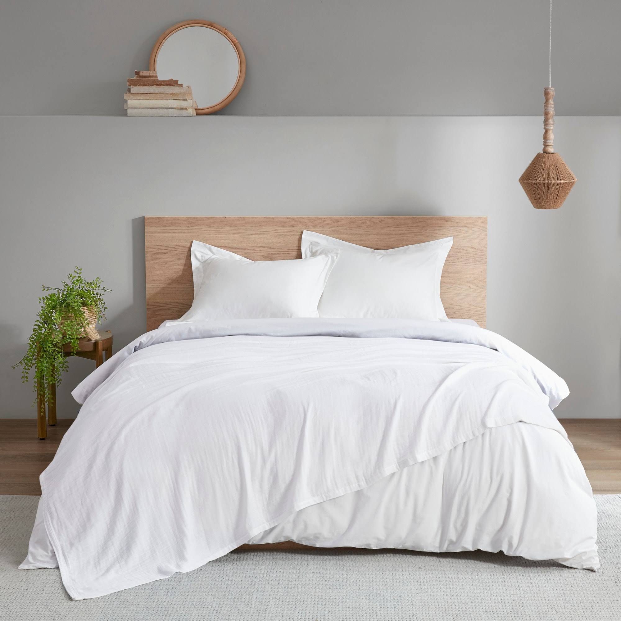 d4d9299bd442b8bde6e7060b7e5dc0a1a79e6c98bbc29191861459009b48f3bb.jpg Clean Spaces Gauze 100% Cotton Lightweight Blanket White / Full/Queen - Image 1