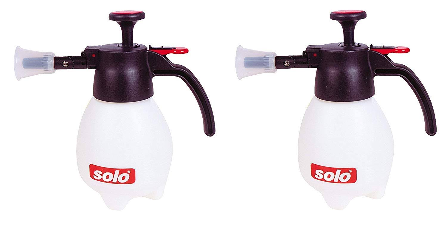 d6dc656c5269025cdbda75b31f43dbc2e0edd8c3a7fe49550a72b0e536f0f796.jpg Solo 418 One-Hand Pressure Sprayer, 1-Liter, Ergonomic Grip for Gardening, Fertilizing, Cleaning & General Use Spraying (Pack of 2) - Image 1