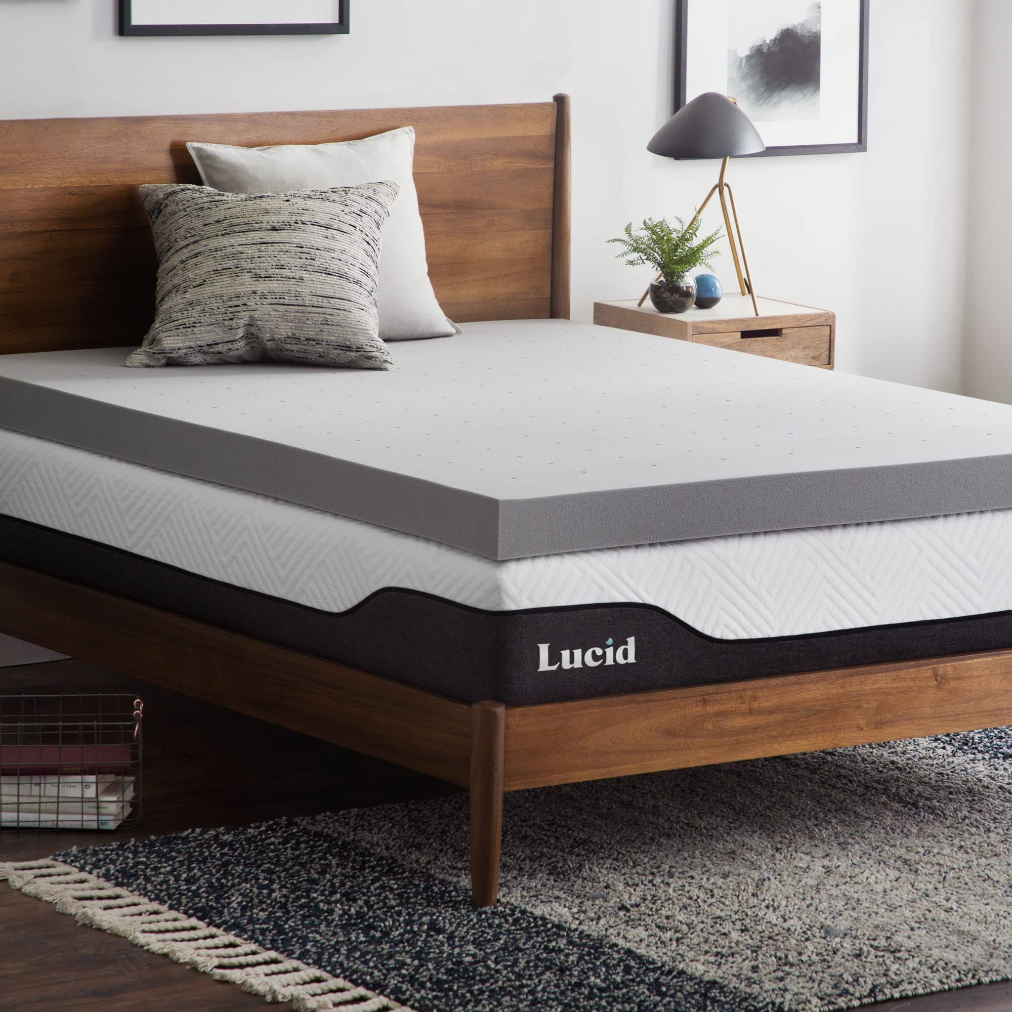 d84b563b8b737905c889108ebec8108c7e8c657d95c9d8b33e3bd8b4566b1b19.jpg Lucid 4 inch Bamboo Charcoal Memory Foam Mattress Topper - Twin - Image 1
