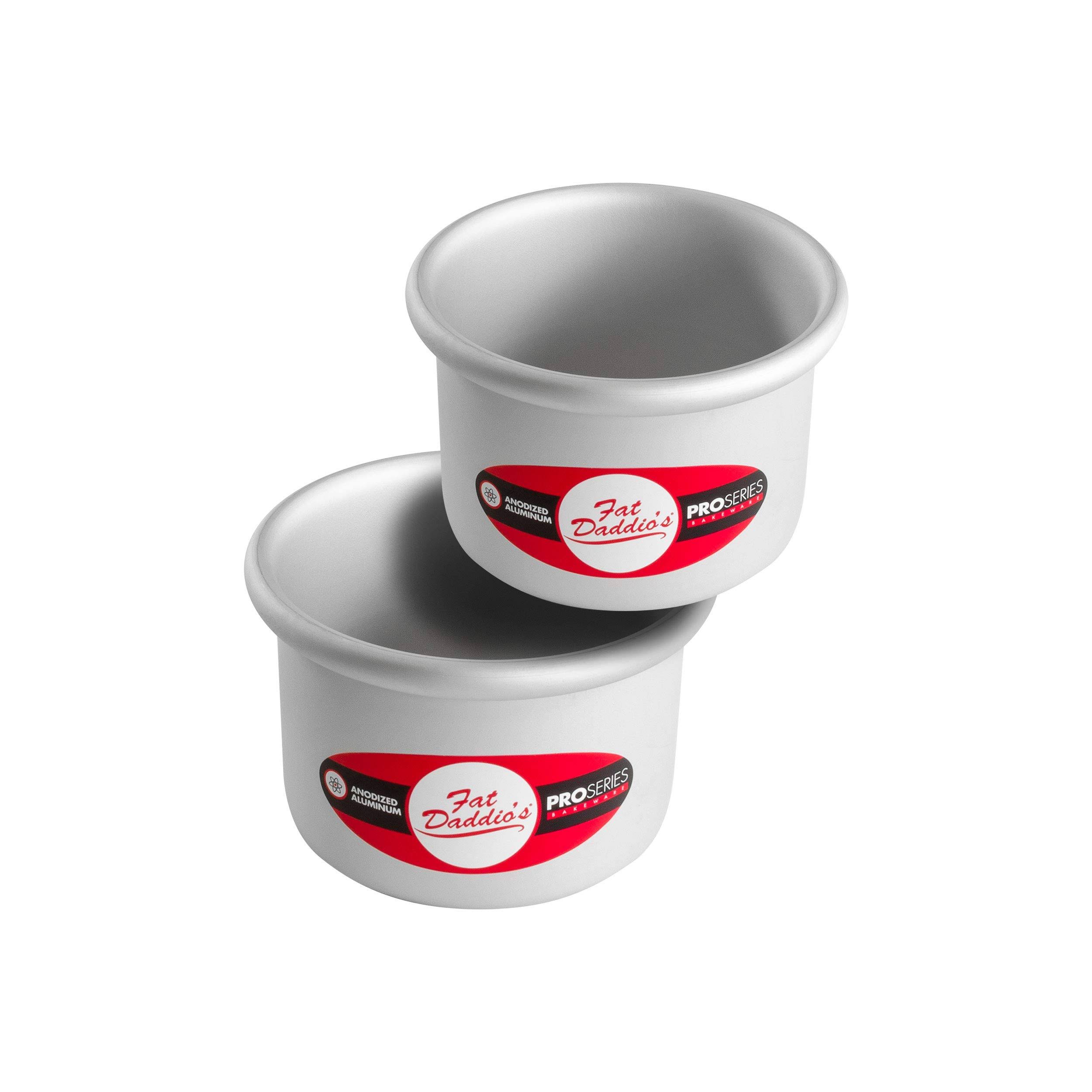 df0aa22f1cbbc0ed43dee207f78e1f6409ac7838e24aba061fe0239780b6ce51.jpg Fat Daddio's Anodized Aluminum Round Cake Pans, 2 Piece Set, 4 x 3 inch - Image 1