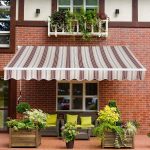 Outsunny 10' x 8' Manual Retractable Sun Shade Patio Awning - Red