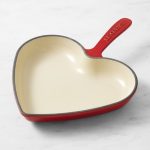 Le Creuset Kitchen | Nib Le Creuset Limited Ed Heart Cast Iron Skillet | Color: Red | Size: 6 | Prettifyshoppe's Closet
