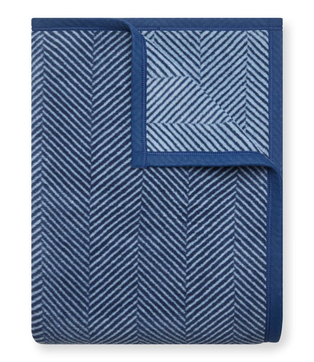 e795f04dd78c1a4c88b2fc41e81c92032b362f1a1e44d5923be8b47330516059.jpg ChappyWrap Harborview Herringbone Blanket - Navy - Image 1