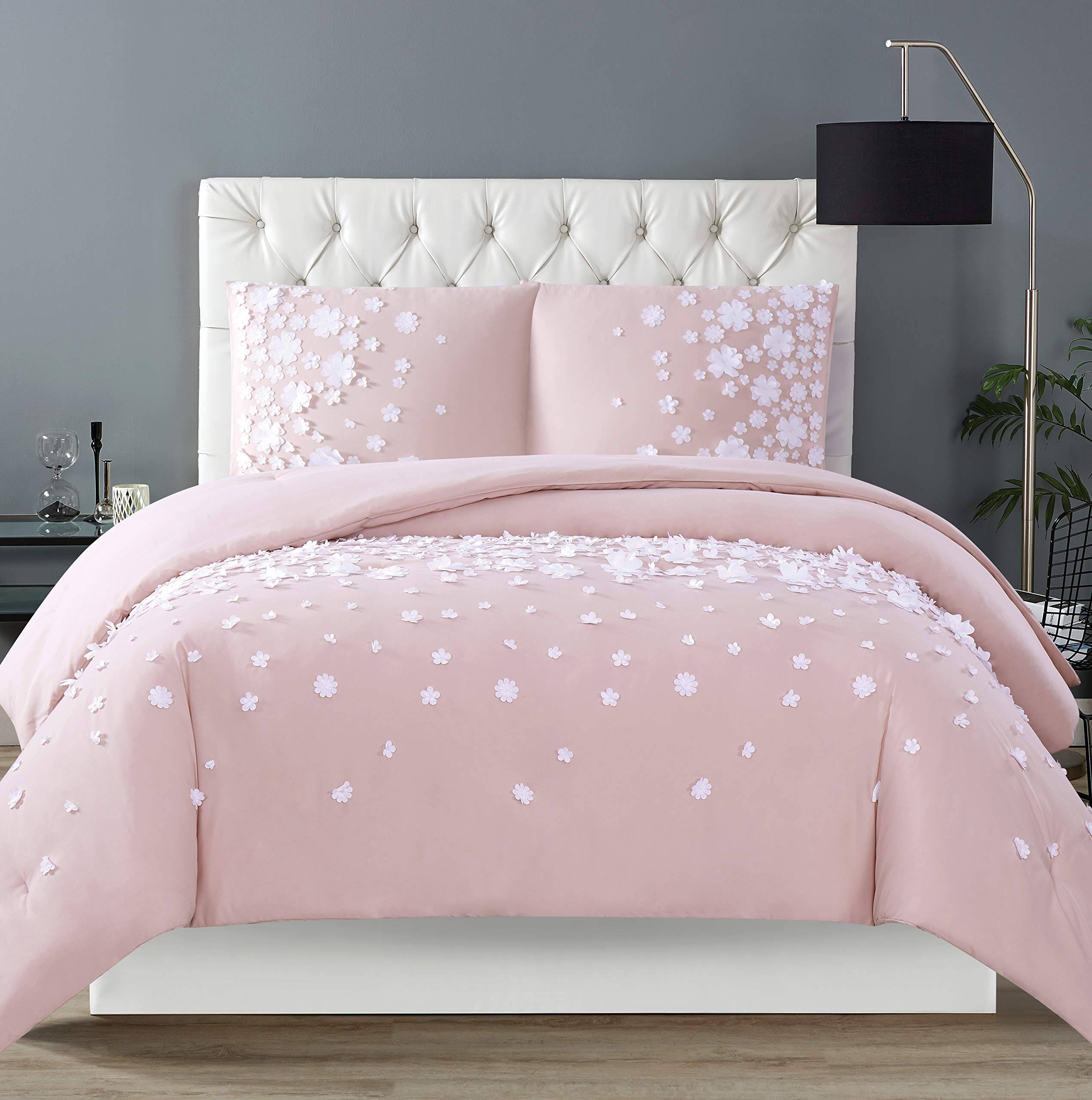 e849e3d4699f5800de4c700702e0086f646c910193b9a838a4eb2229aa621ce3.jpg Christian Siriano Confetti Flowers Full/Queen Duvet Cover Set Blush Pink - Image 1