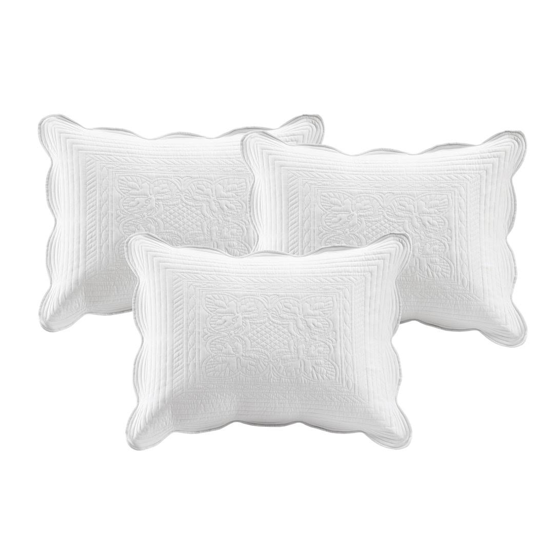 ea1a6c2d990f45b12380e5989b31a5dffc1c864729b3cd8780cbe028bc17f070.jpg Journey Scalloped Edge Quilt Set Alcott Hill Color: White, Size: Full/Queen Coverlet + 2 Standard Shams - Image 1