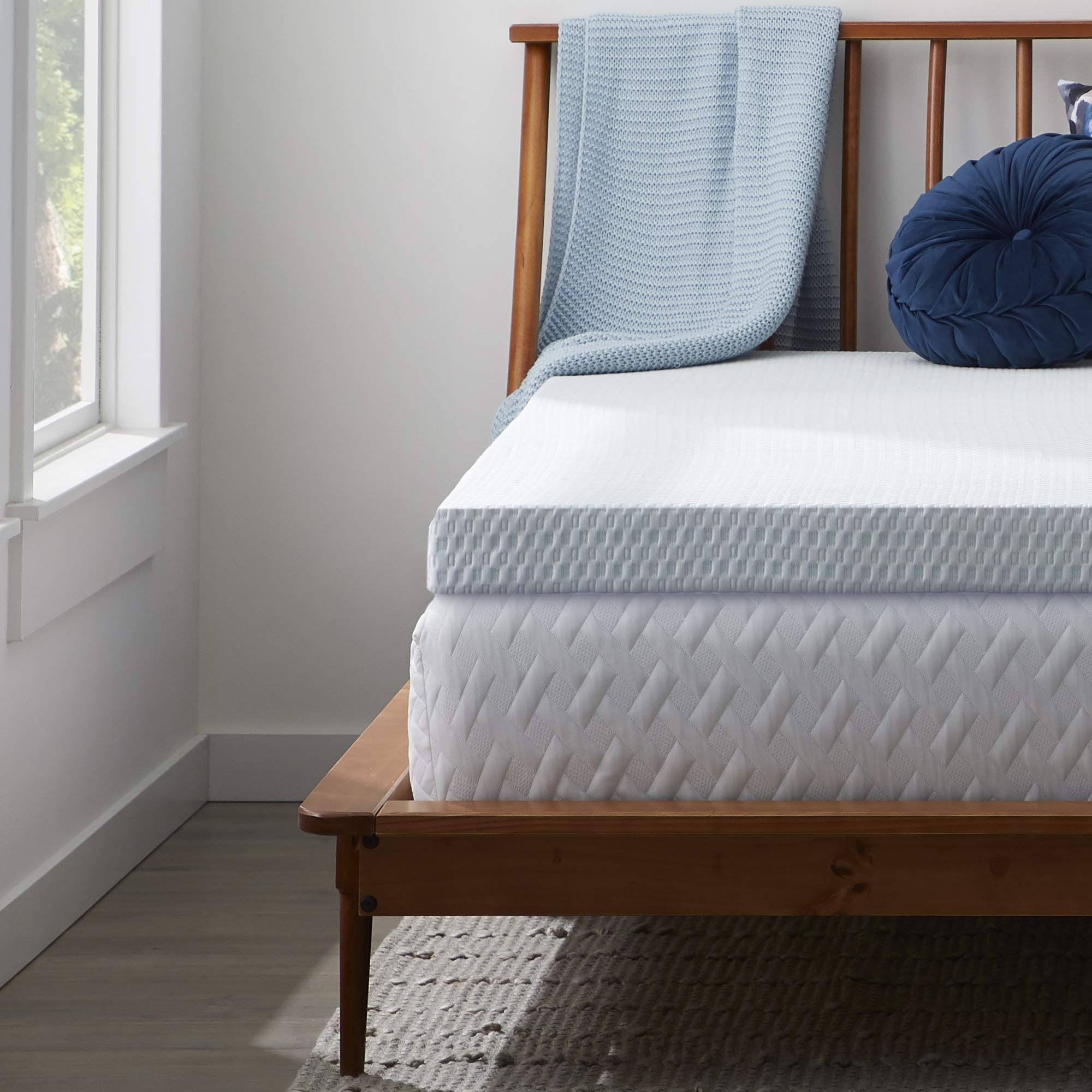 f2324f37c9e441171a18fea71f7608bb5f6c0b32cdb6cca2d64fe98c7a484274.jpg Lucid 2 inch Mattress Topper Cover Full ÿ Cover for Mattress Topper - Mattress Topper Cover with Zipper ÿ Twin Mattress Cover - Cover Only , White - Image 1