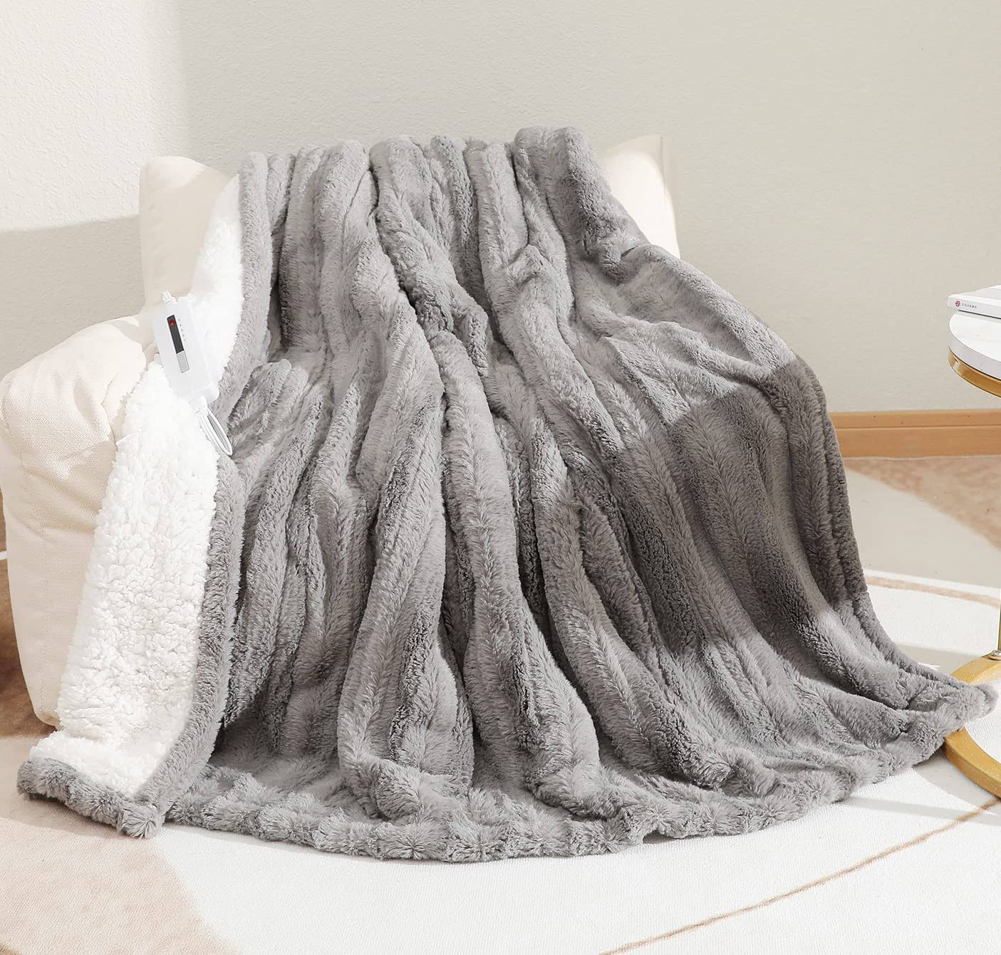 f3a3417086d18fbafd6f2dcfab9afd78c0896aa53b7ee7ebd0d204046e5f3e3f.jpg Bilicolor Heated Blanket Electric Throw Luxury Faux Fur Fast Sherpa Heating Blanket 50" x 60" Fuzzy Blanket ETL Certification with 5 Heating Levels - Image 1