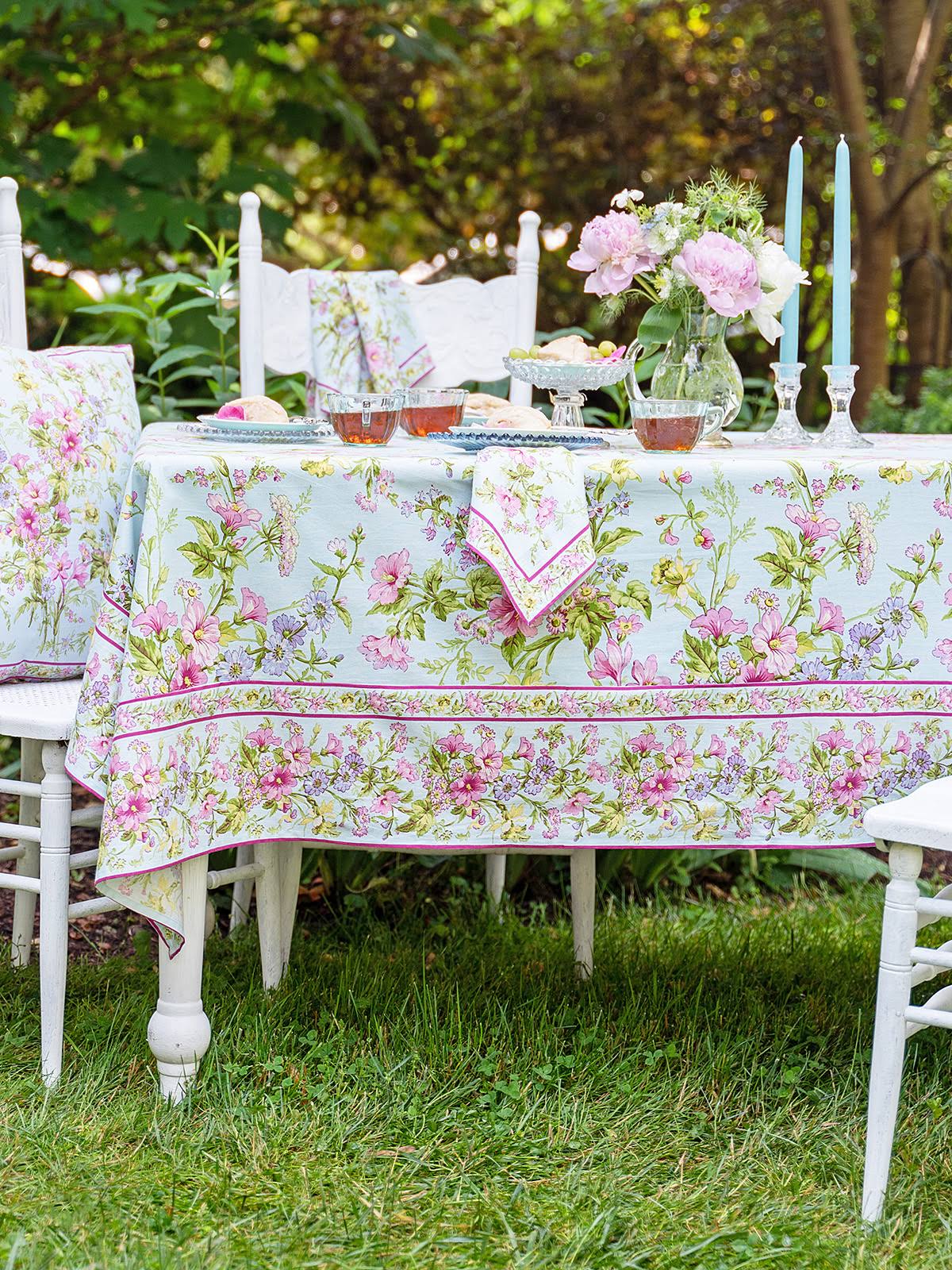 f5beb7289fc60cde27d1a22c4788c49652f8b255efc0f254af57721343161c52.jpg Graceful Garden Tablecloth Aqua, 100% Cotton, Size 60x90 | April Cornell - Image 1