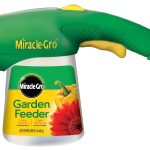 -Gro Garden Feeder with 1-Pound Miracle-Gro All Purpose Plant Food