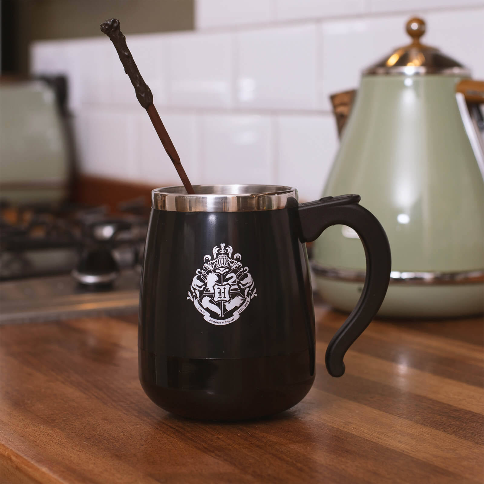f8e40ed7ff01f1d5e32368df5acd6a5dd0c57c2bfb8fb0bbdf2c8798ba80ab16.jpg Harry Potter HAPOMAGMG Self Stirring Mug, Metal, 450mililiters - Image 1