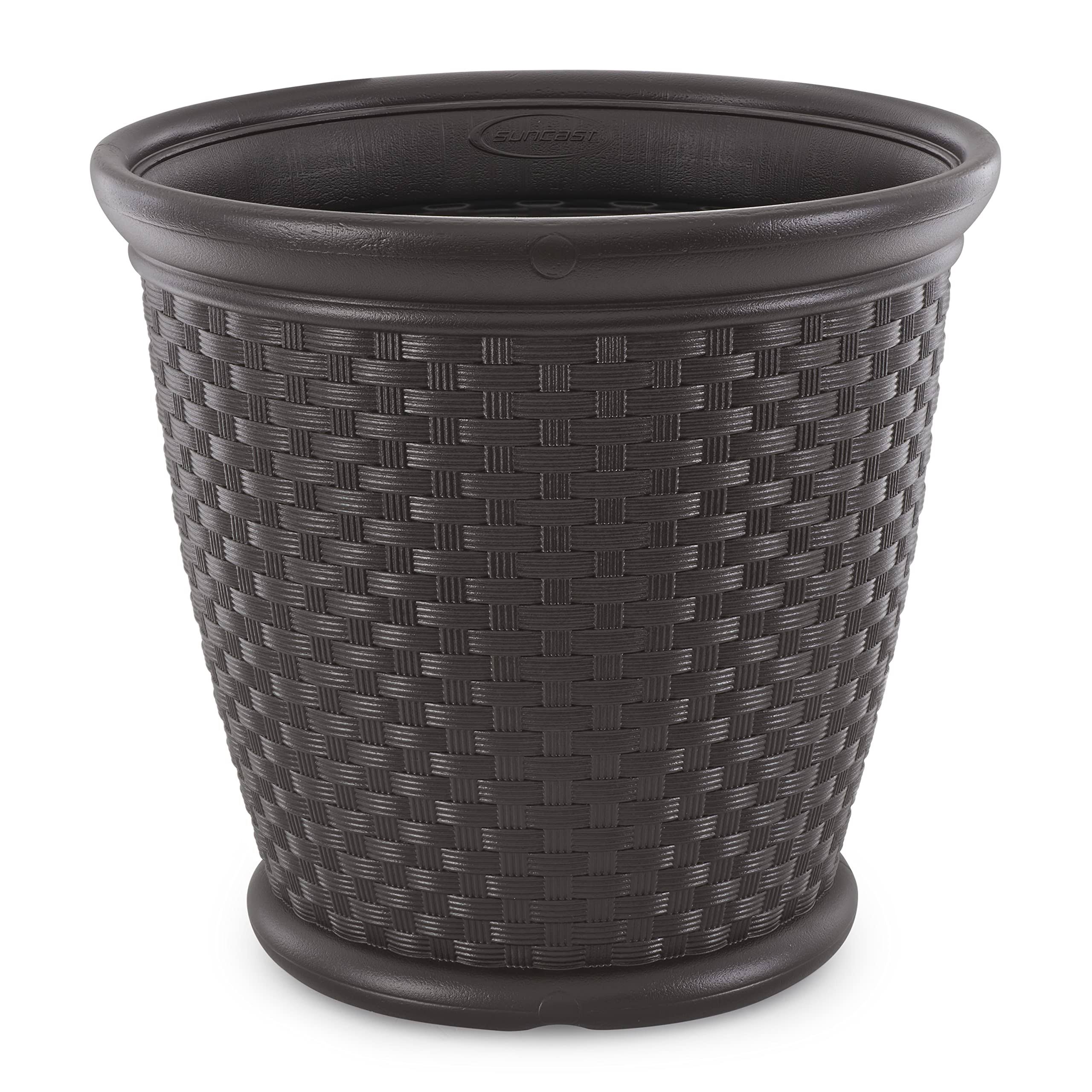f93ce1ea567ce55044d421f4cd50b518508129212fb54bae52201ddbc8a40744.jpg Suncast Sonora 22 inch Resin Wicker Decorative Garden Flower Planter Java - Image 1