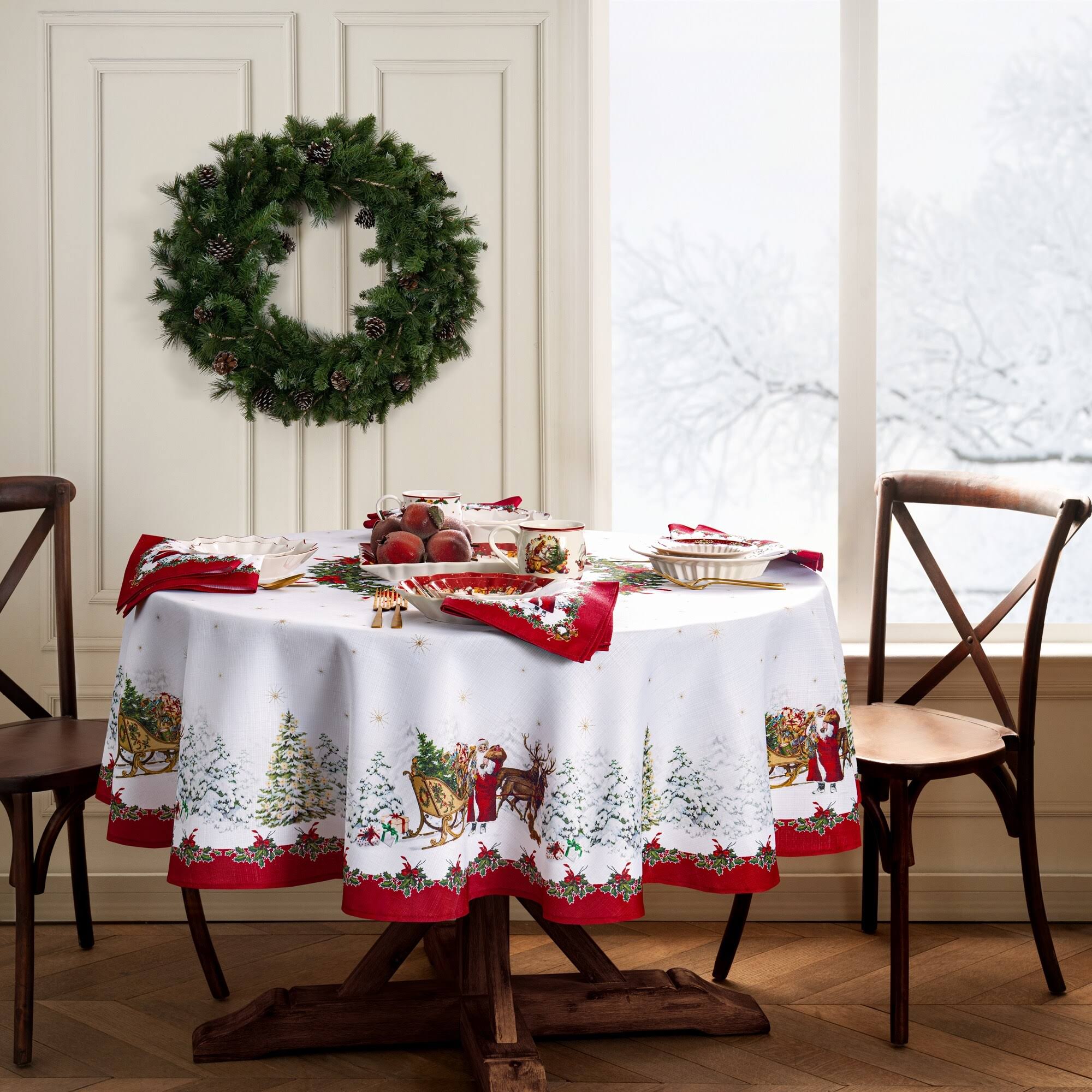 f9ced86f2b41e58771f27b8fcb70c78768cf06f5f35da1dfc45ed03bcd15fc43.jpg Villeroy & Boch Toy's Fantasy Engineered Tablecloth 60"x84" Oval - Image 1