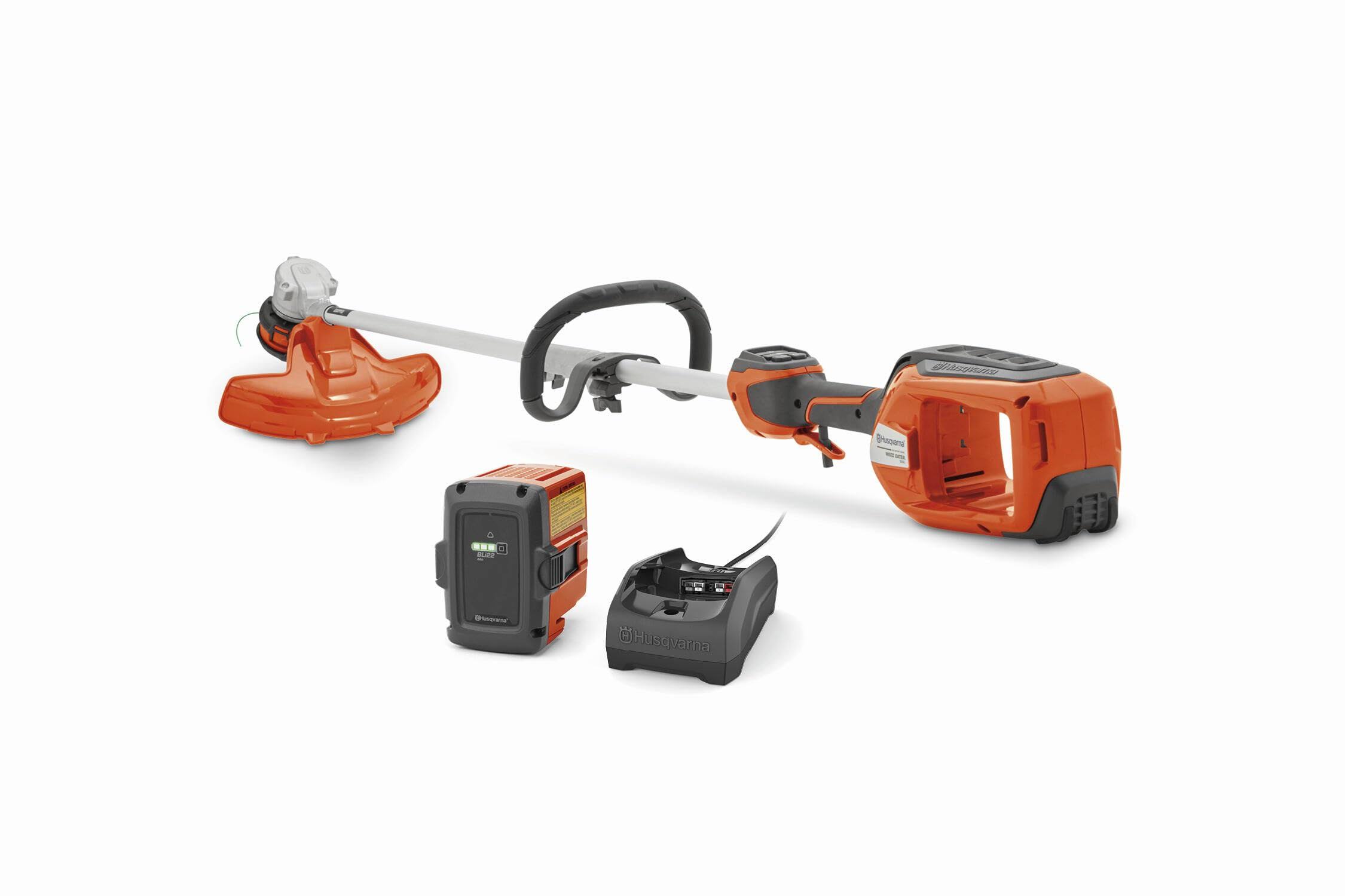 fbe038746257019a189f7d4b0524fb8323826659575666a594106c21396cc30a.jpg Husqvarna 320iL Weed Eater Battery String Trimmer Kit - Image 1