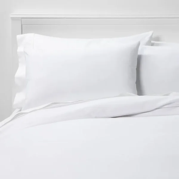 King Easy-Care Duvet Cover & Sham Set White - Room Essentials