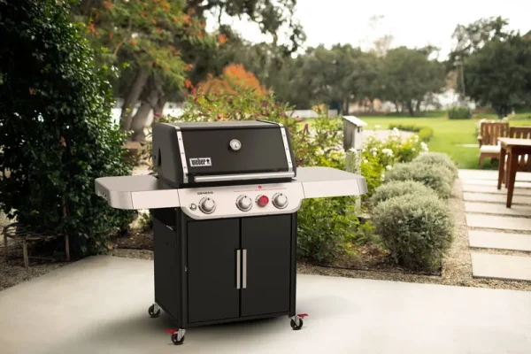 Weber Genesis E-325s Propane GAS Grill Black