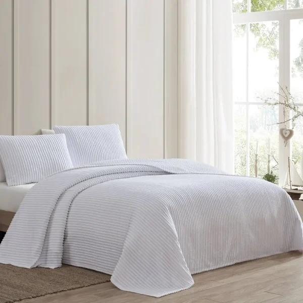 Beatrice Home Fashions Channel Chenille Bedspread King White