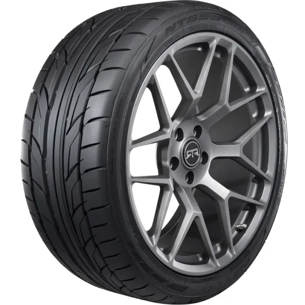 Nitto NT555 G2 245/45 - 17 99 W Tire