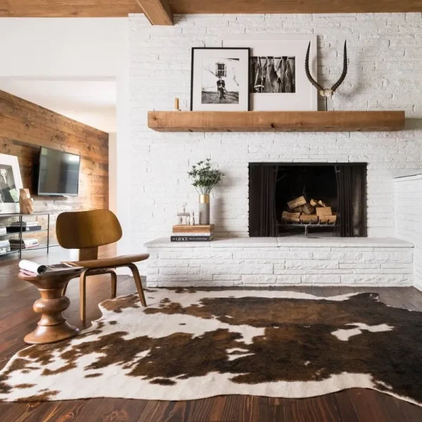 Alexander Home Faux Cowhide Brown/ Beige Area Rug - 3'10 x 5'