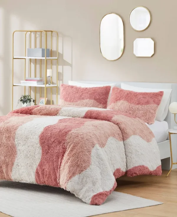 Intelligent Design - Cassie Ombre Shaggy Faux Fur Comforter Set - Twin/Twin XL - Blush Multi