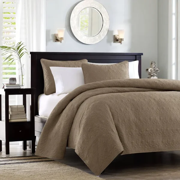 Madison Park - Quebec Reversible Coverlet Set - Mocha - Full/Queen
