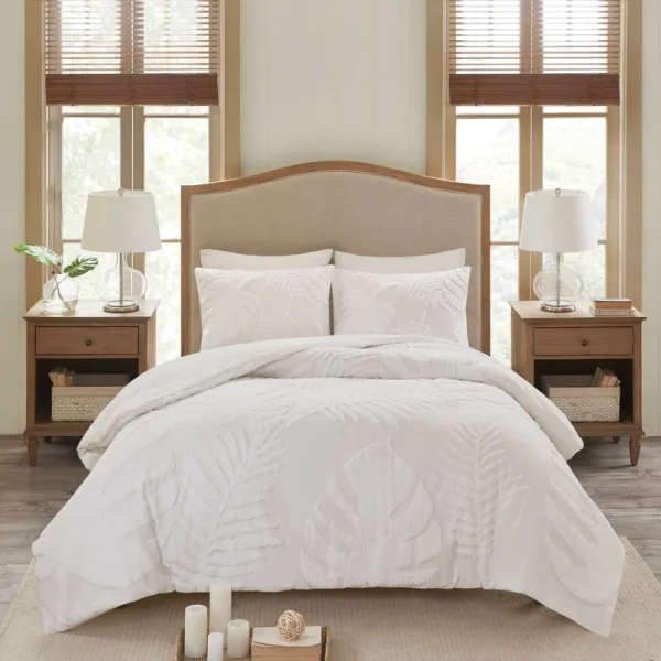Madison Park - Bahari 3 Piece Tufted Cotton Chenille Palm Duvet Cover Set - White - King/Cal King