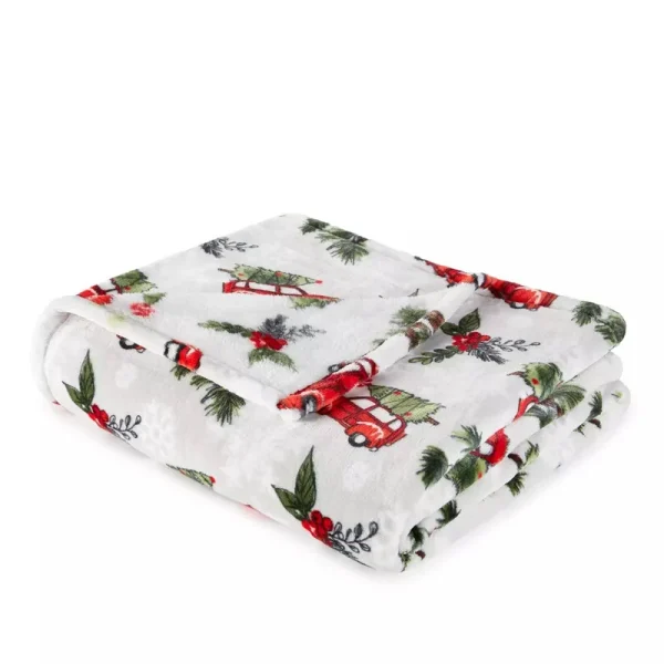 Member's Mark Lounge Throw, 60" x 70" in Holiday Wagons
