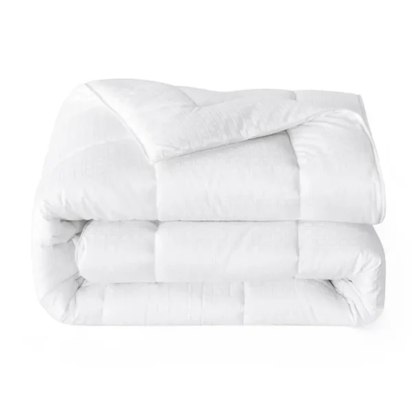 All Season Down Alternative Comforter Size: Full